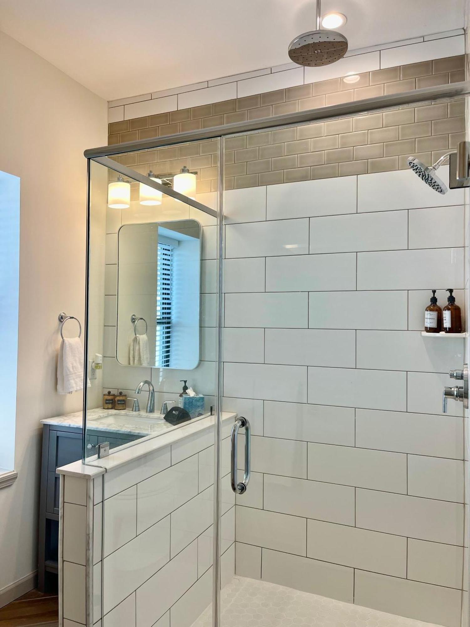 Modern Fully Renovated Suite & Loft In Downtown Trenton Exterior foto