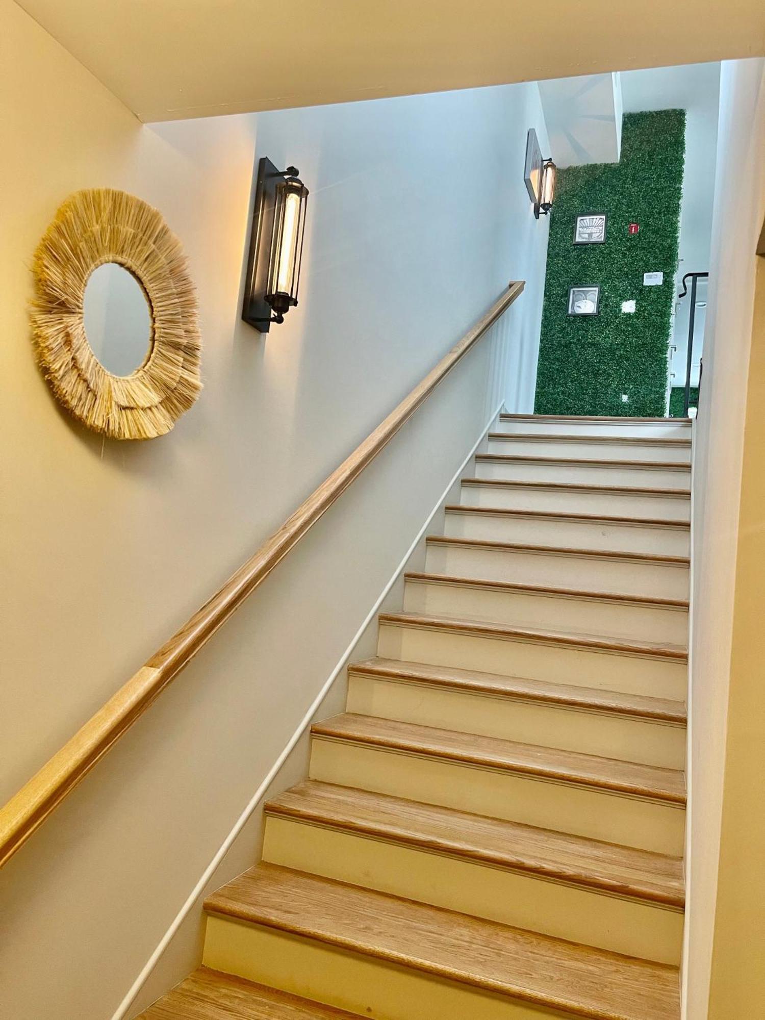 Modern Fully Renovated Suite & Loft In Downtown Trenton Exterior foto